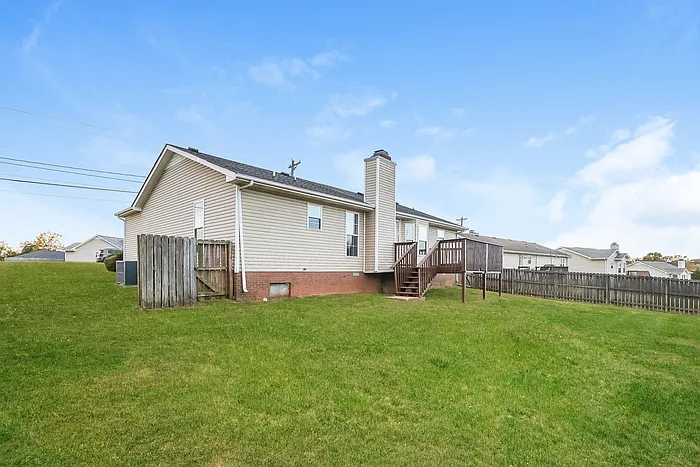 427 Sandburg Dr — Photo 11
