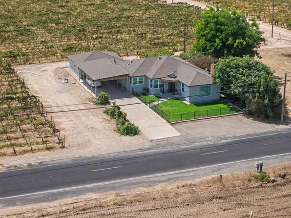 4248 W Woodbridge Rd, Lodi, CA 95242