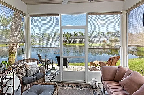1505 Mariners Cir #1505 Photo 1