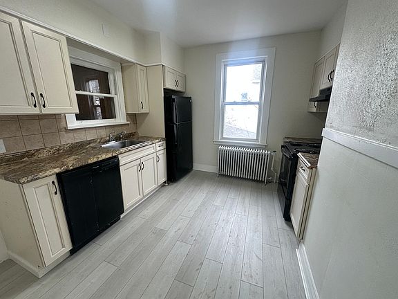 2nd image of 2253 Burdett Ave Unit 2