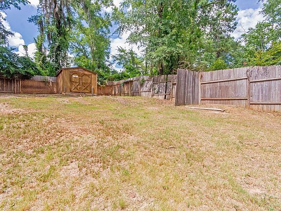 5th image of 10625 Palomino Dr N
