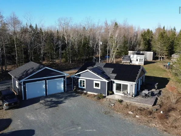 244 Macdonald Rd, East Hants, NS B0N 2H0