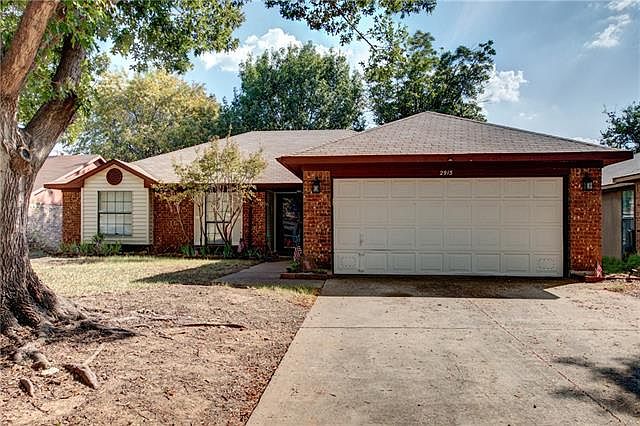 1st image of 2913 Creekwood Ln
