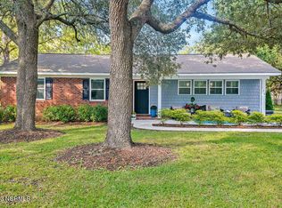 124 Stuart Ave, Southport, NC 28461