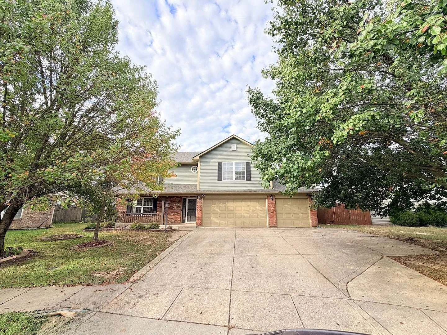 Now Showing: 4 Bedroom/2.5 Bathroom Located At 5456 Twin Bridge Cir. In Indianapolis, In. — Photo 1