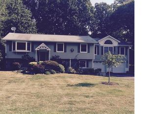 7 Montclair Ave, Airmont, NY 10952