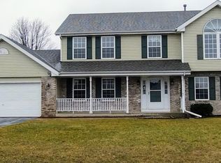 10850 Lemon Grass Ln, Roscoe, IL 61073