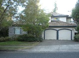 10756 SW Oriole Cir, Beaverton, OR 97007