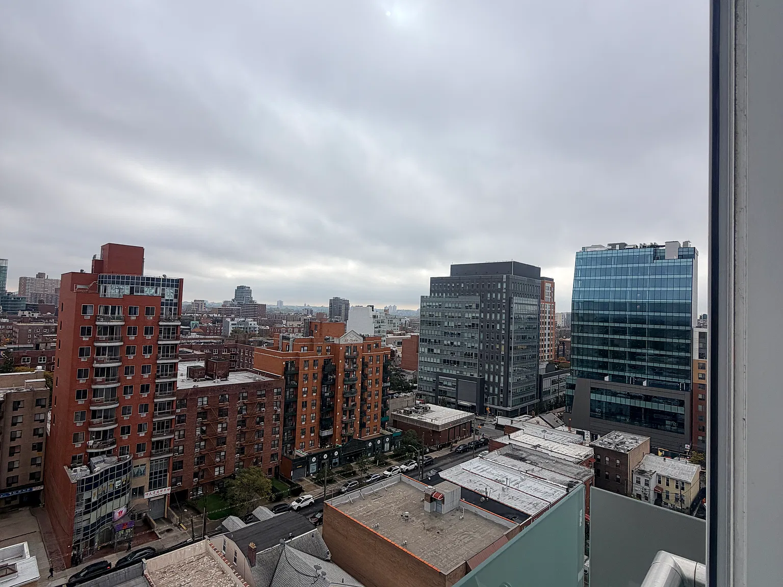 1 bed, 580 sqft, $2,700 — Photo 2