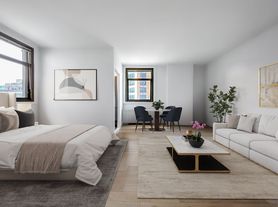 4 Park Ave