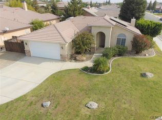 3600 Floral Meadow Dr, Bakersfield, CA 93308
