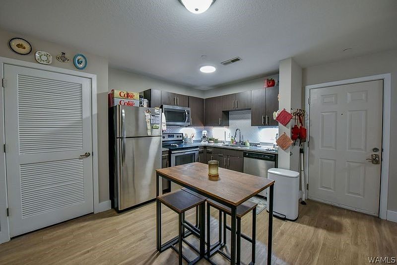 1st image of 680 6th Ave NE APT 5119