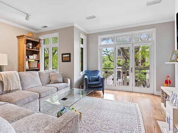 3rd image of 1846 N Mohawk St #B