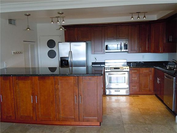 5th image of 2401 Bayshore Blvd Unit 1108