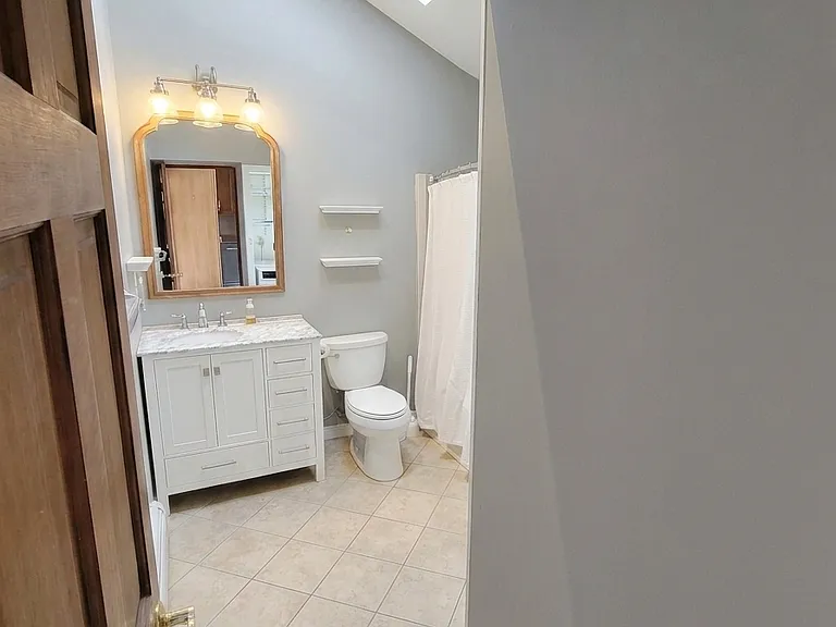 45 Breezy Hill Ter — Photo 5