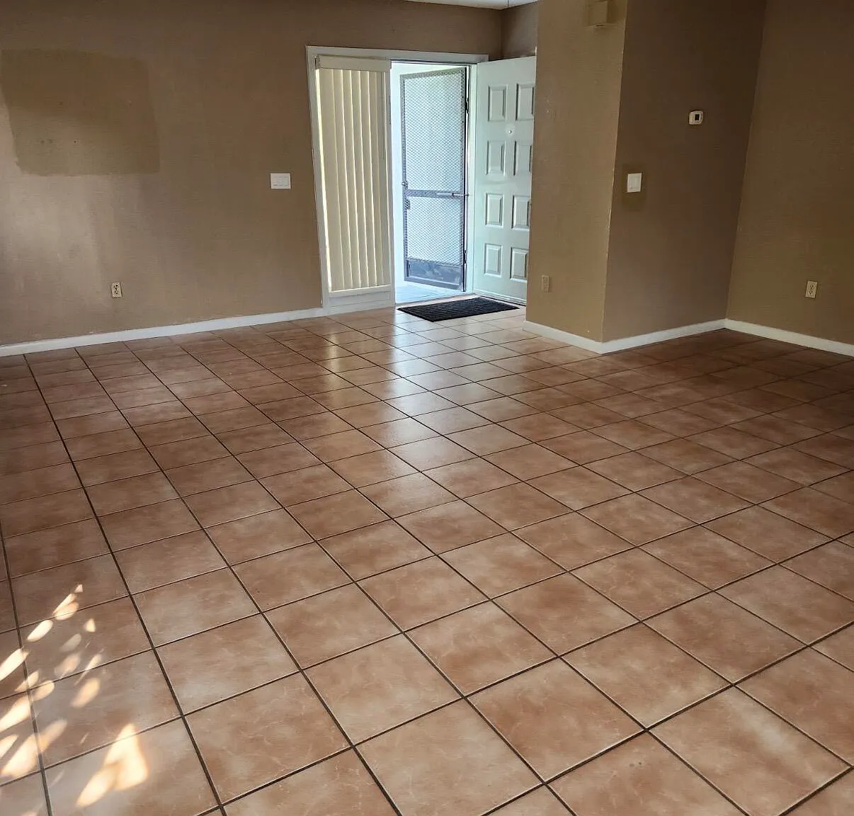 2 bed, 2.0 bath, 1175 sqft, $2,300 — Photo 3