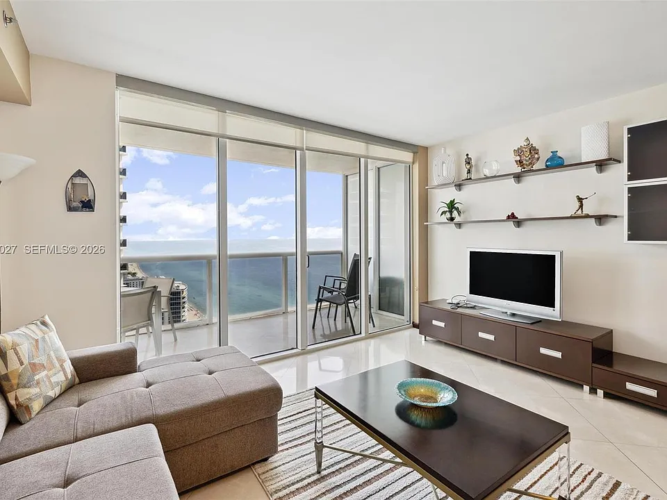 1830 S Ocean Dr #3909