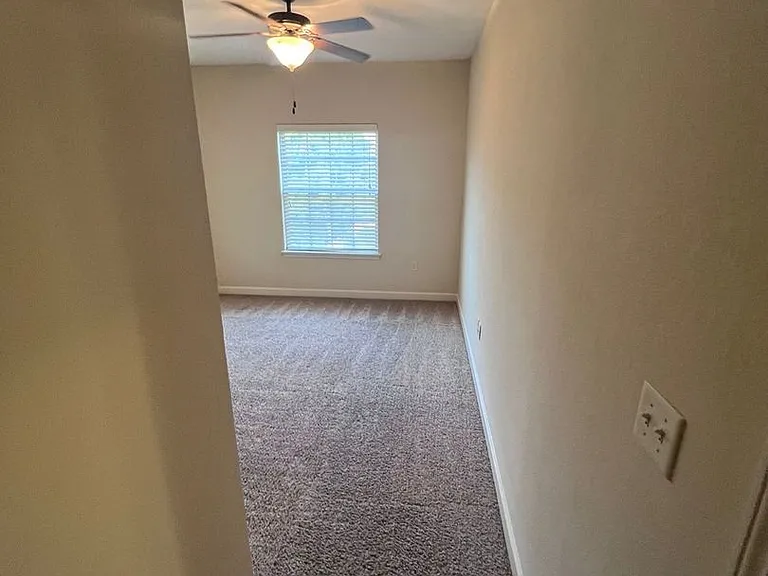 Anderson House Apartments — Photo 9