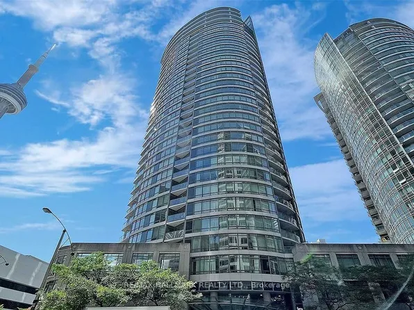 361 Front St W #107, Toronto, ON M5V 3R5