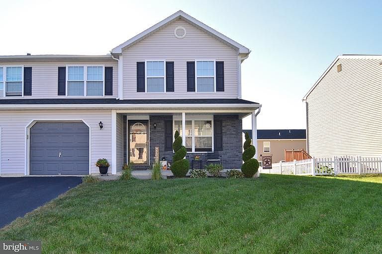 1st image of 2806 Mannerchor Rd