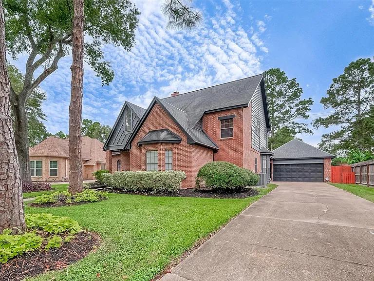 22114 Rockchester Dr — Photo 4