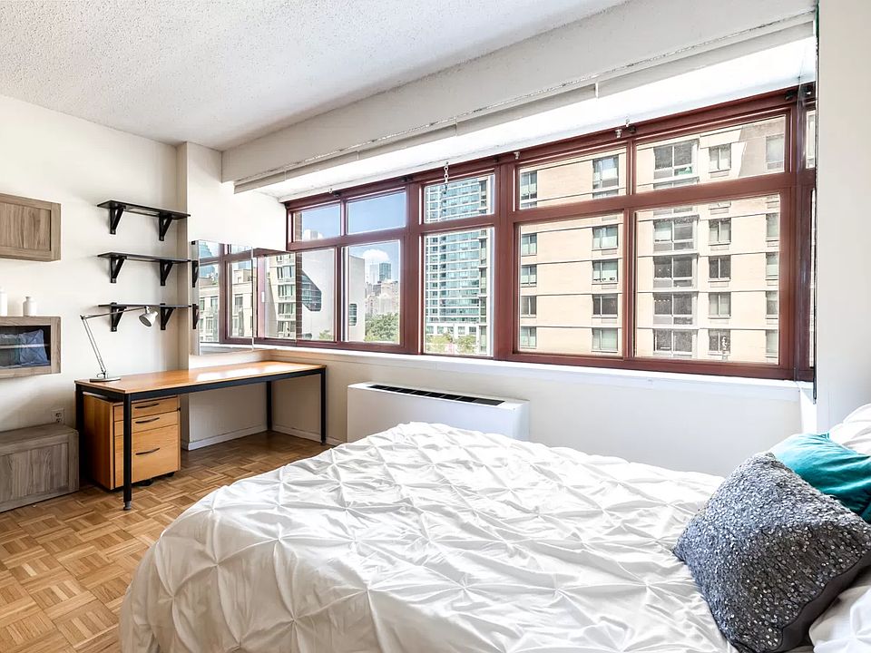 1st image of 4-74 48th Ave APT 4K