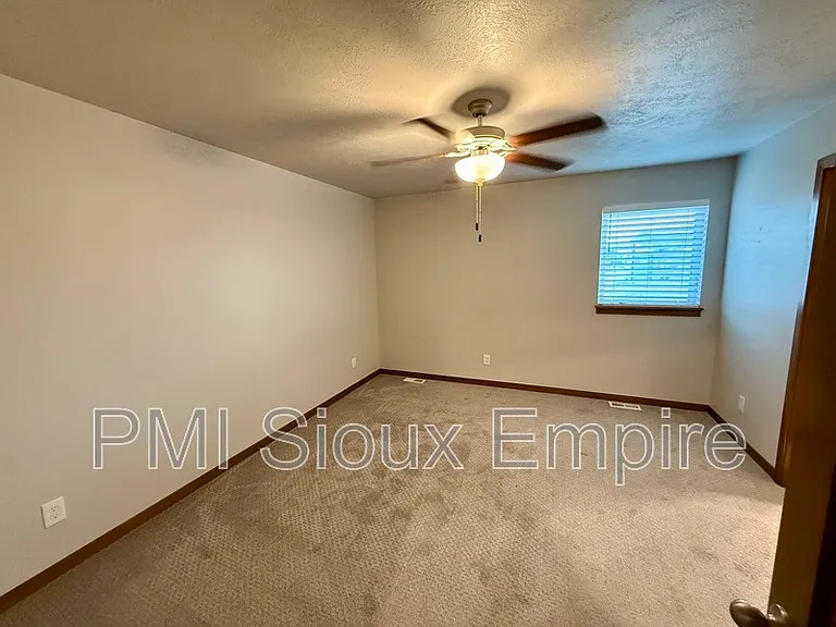 6114 E Copper Pl — Photo 11
