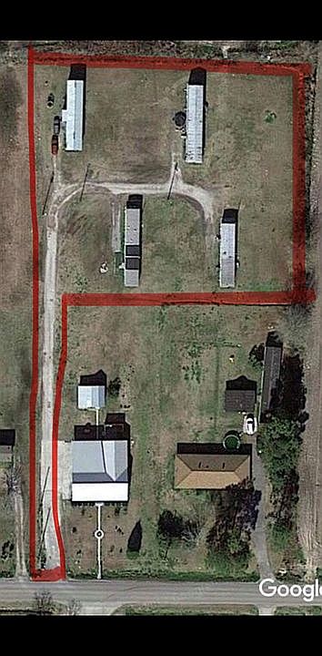 2nd image of 802 Forty Arpent Rd