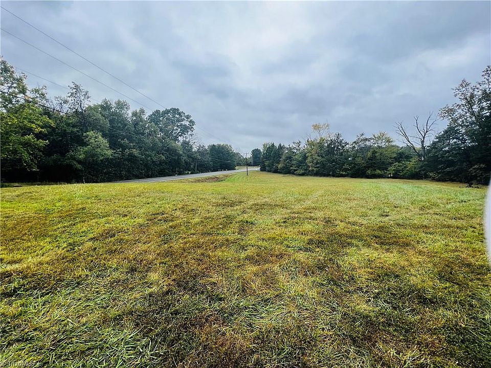 2nd image of 3685 Fraternity Church Rd