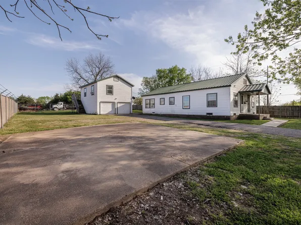 4913 Oneal St, Greenville, TX 75401