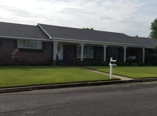 3 Sycamore Ln, Albertville, AL 35950