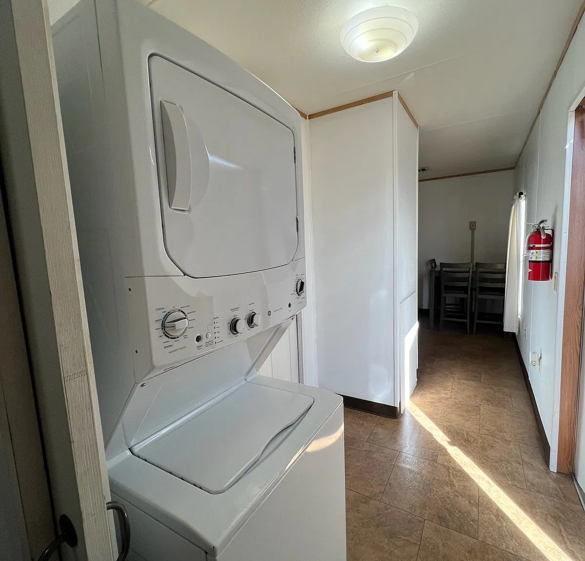 9420 W Westridge Dr — Photo 2