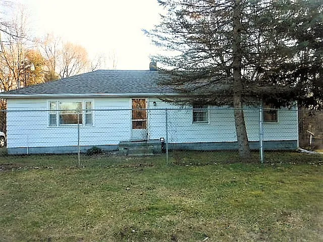 3217 Matthews St photo 1
