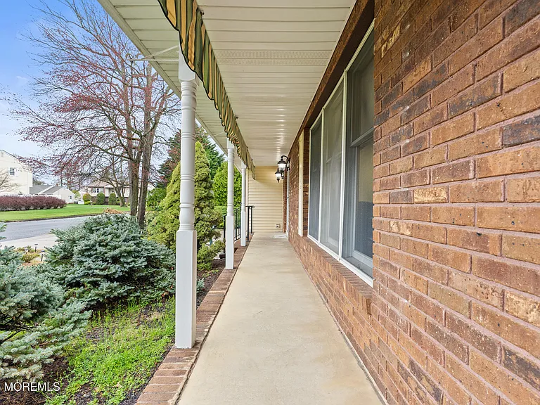1709 Fanwood St — Photo 5