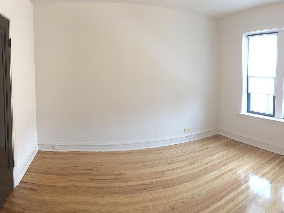 2nd image of 1635 W 83rd St APT 304