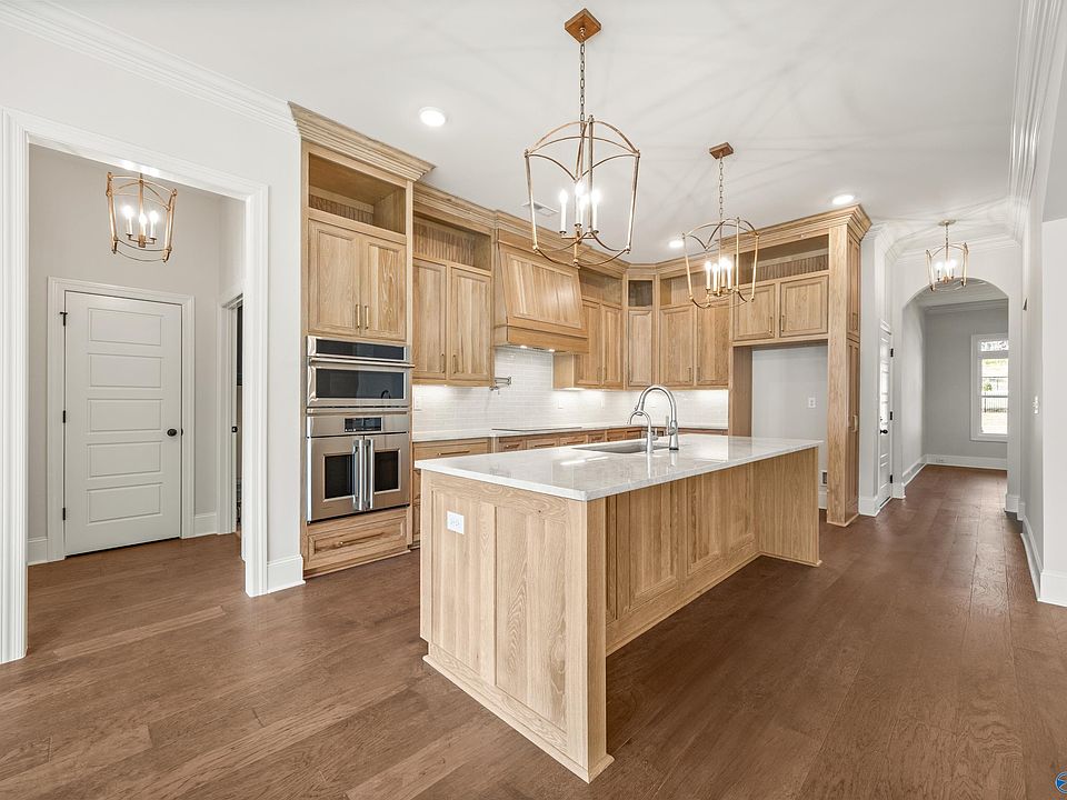 2nd image of 412 Landers Rd