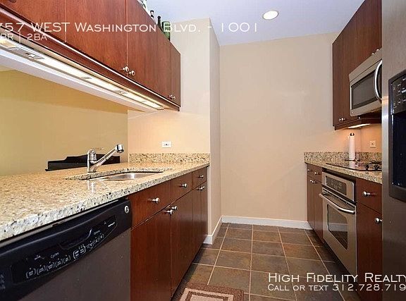 3rd image of 757 W Washington St #1001