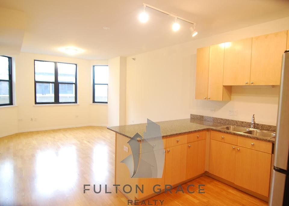 1st image of 1466 S Michigan Ave #303