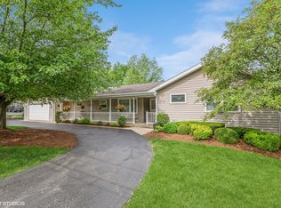 6513 Sands Rd, Crystal Lake, IL 60014