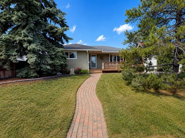 5304 95th Ave NW, Edmonton, AB T6B 1A3