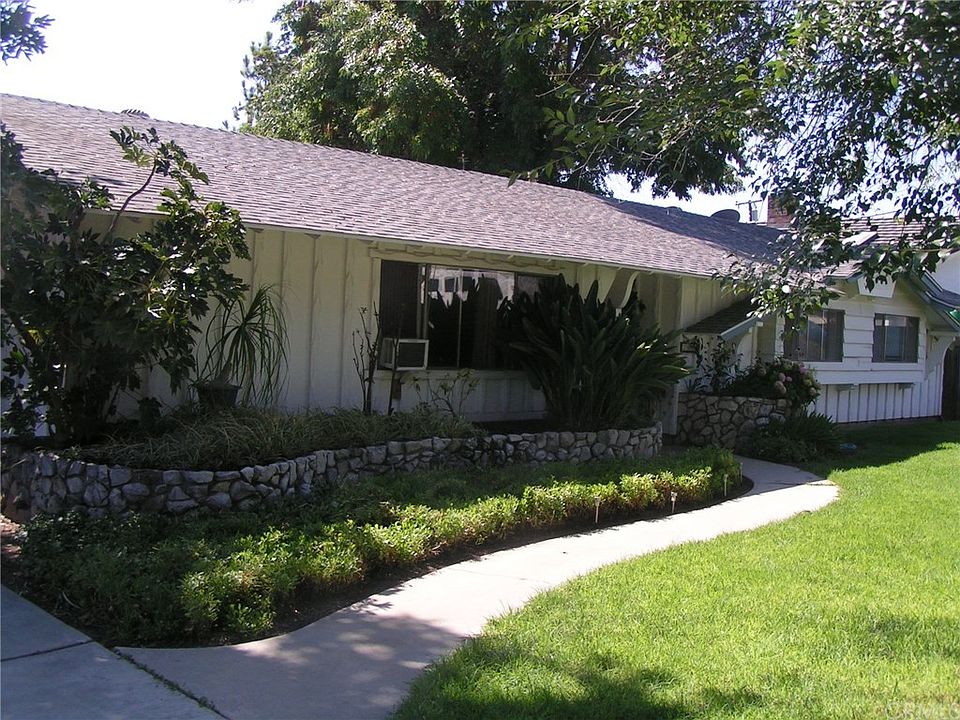 2nd image of 2024 Angelcrest Dr