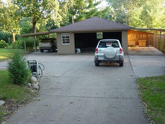 2.5 car garage with 2 carports