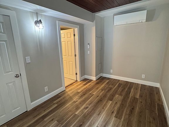 5th image of 51A Cedar St