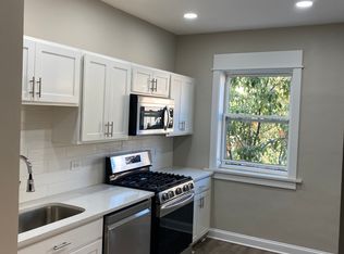 136 N Marion St APT 3D, Oak Park, IL 60301