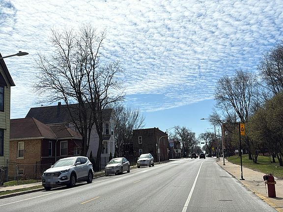 5th image of 6629 S Racine Ave