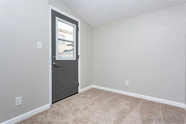 4760 Polk Ave — Photo 3