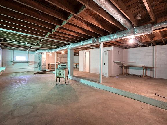 4th image of 222 Vellenorth Rd