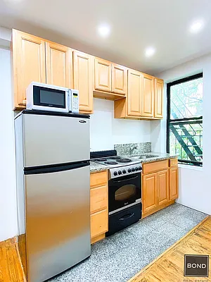 Rented by Bond New York | media 8