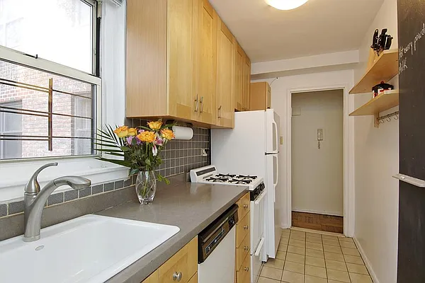 Sold by Corcoran | media 8