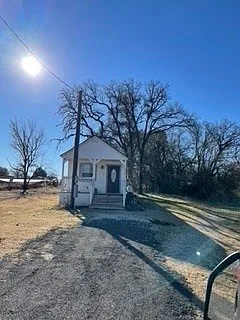 7612 S Highway 171 — Photo 2